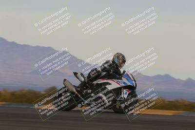 media/Dec-17-2022-SoCal Trackdays (Sat) [[224abd9271]]/Turn 9 Side (245pm)/